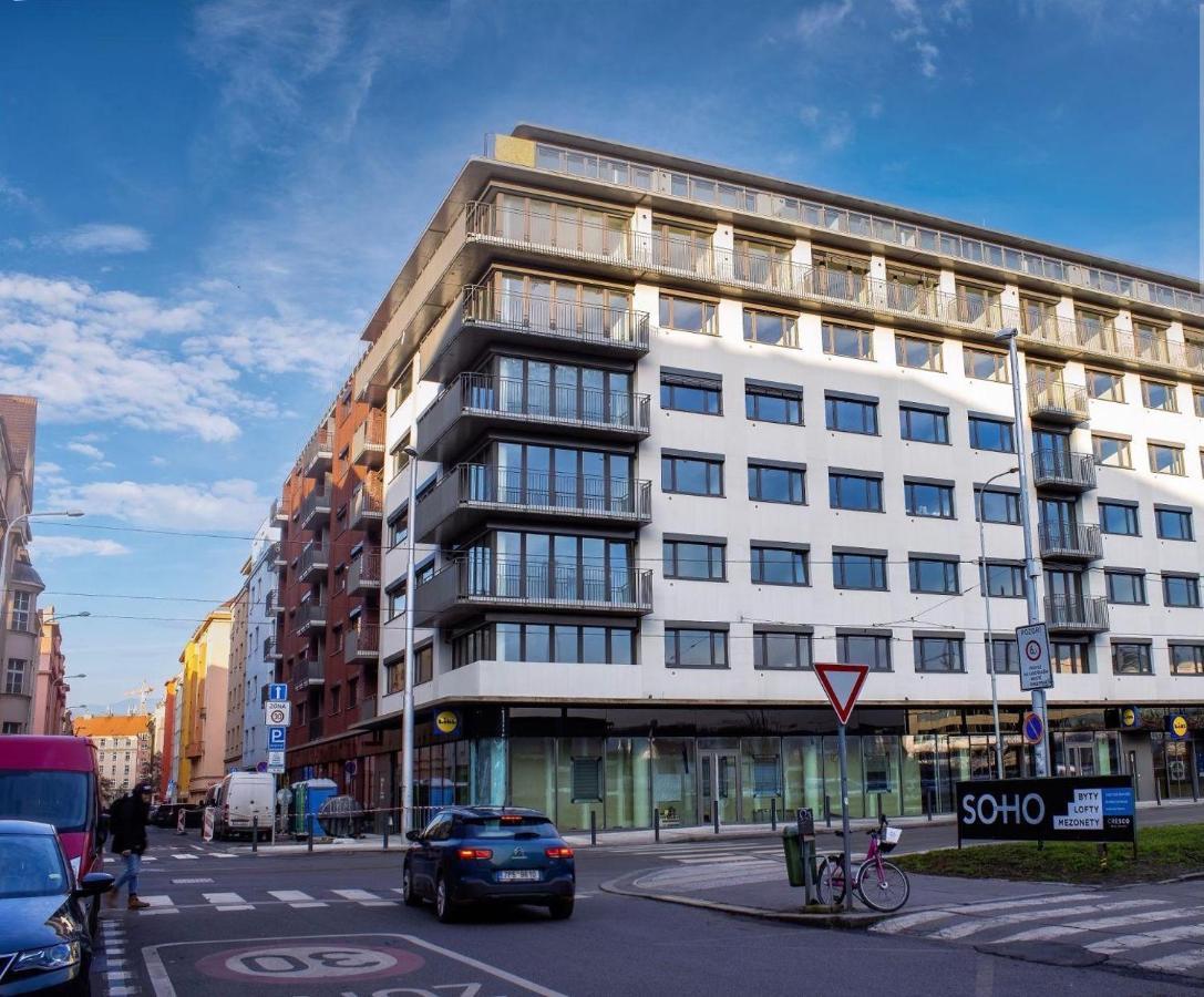 Tran Chien Apartment With Free Private Parking Прага Экстерьер фото